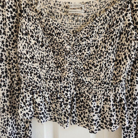 Urban Outfitters Shaina Leopard Print Ruched Long Sleeve Cinched Blouse Size M - Picture 7 of 9